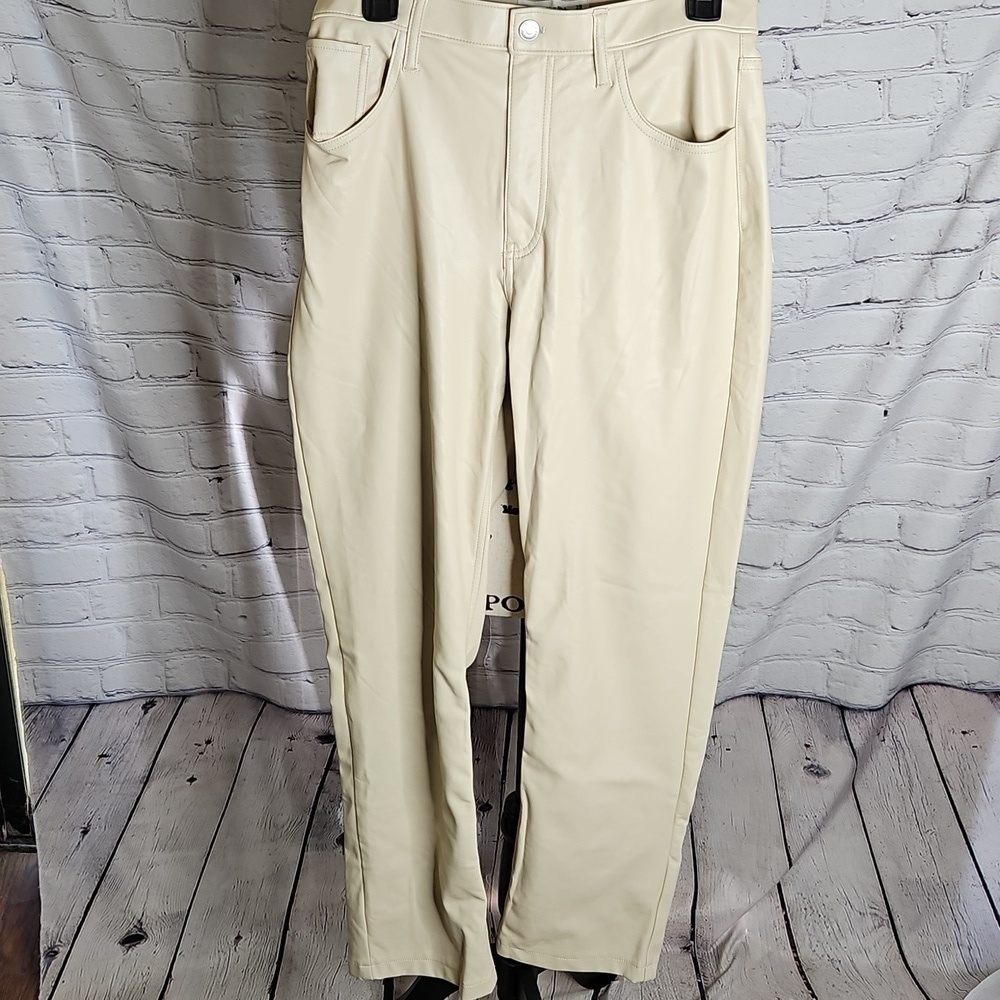 Abercrombie & Fitch The 90's Straight Ultra High Rise Vegan Leather Pants Sz 29